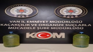 Sınavda kopya düzeneği olarak kullanılan malzemeler ele geçirildi