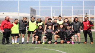 Sivasspor Kadın Futbol Takımının hedefi lider ALG