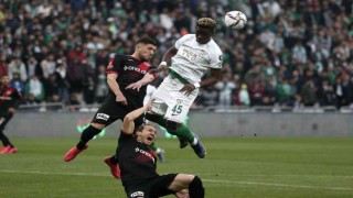 Spor Toto 1. Lig: Bursaspor: 0 - Gençlerbirliği: 0 (İlk yarı sonucu)