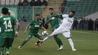 Spor Toto 1. Lig: Bursaspor: 1 - Kocaelispor: 1 (İlk yarı sonucu)