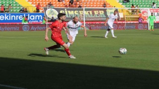 Spor Toto Süper Lig: Alanyaspor: 1 - Antalyaspor: 3 (Maç sonucu)