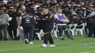 Spor Toto Süper Lig: Altay: 0 - Galatasaray: 1 (İlk yarı)
