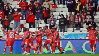 Spor Toto Süper Lig: Antalyaspor: 4 - Hatayspor: 1 (Maç sonucu)