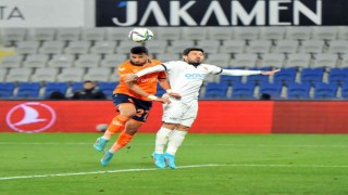 Spor Toto Süper Lig: Başakşehir: 1 - Yeni Malatyaspor: 0 (İlk yarı)