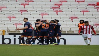 Spor Toto Süper Lig: Sivaspor: 0 - Medipol Başakşehir: 2 (Maç sonucu)