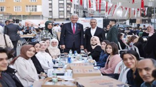 Sultangazide Volkan Bozkır gençlerle
