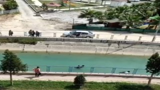 Suya düşen çocuğu yoldan geçen vatandaş kurtardı
