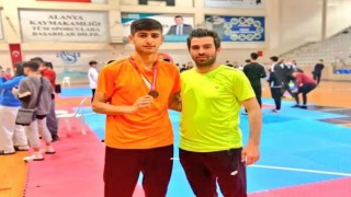Taekwondoda bronz madalya Elazığın