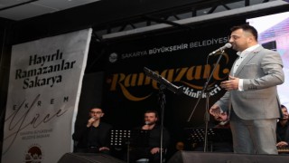 Tarık Genç sevenleriyle buluştu