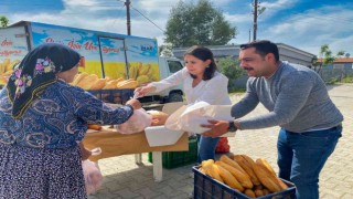 Tarsus Belediyesi, Kadir Gecesi vatandaşlara 6 ton soğan, 7 bin ekmek dağıttı
