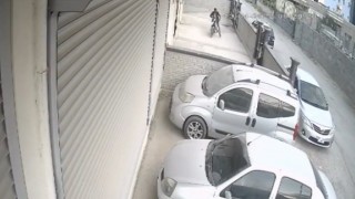 Tarsusta motosikleti hırsızlığı kameraya takıldı