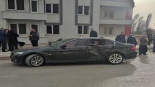 Tavşanlıda motosiklet ile otomobil çarpıştı: 2 yaralı