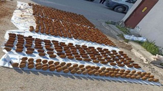 Toprağa gömülü bulunan yüzlerce bombanın sırrı çözülüyor