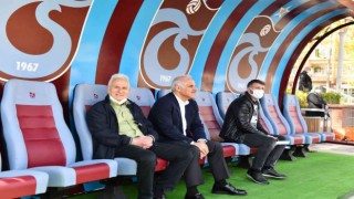Trabzonda spor temalı duraklar ilgi çekiyor