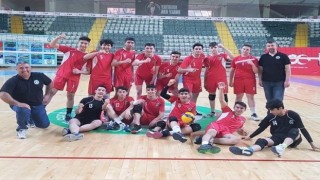 Turgutlu Belediyespor Erkek Voleybol takımlarından çifte başarı