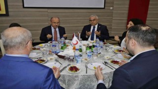 Türk Kızılay Manisa Şubesinden Yetimler Günü etkinliği