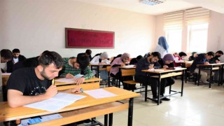 Tuşba Belediyesinden 2 bin 400 öğrenciye TYT deneme sınavı