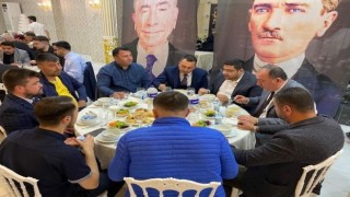Ülkü Ocakları Bandırmada iftar yemeğinde biraraya geldi.