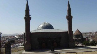 Ulu Camide Ermeniler 285 Türkü diri diri yaktı