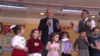 Ümraniyede düzenlenen 23 Nisan etkinliklerinde çocuklar doyasıya eğlendi