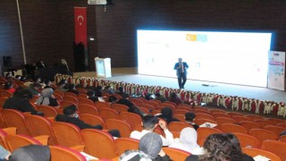 Üniversite öğrencileriyle kariyer toplantısı