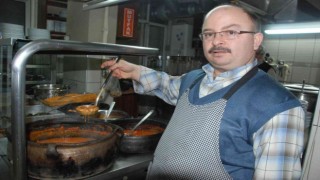 Uşaklı lokantacı ve tatlıcılara şeker gibi haber