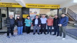 Üsküdarda taksi şoförü, aracında unutulan 14 bin doları sahibine teslim etti