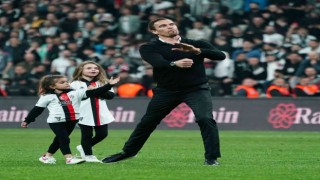 Valerien Ismaele taraftarlardan sevgi seli