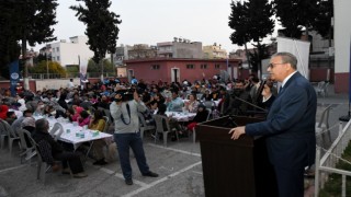 Vali Su, Roman vatandaşlarla iftarda buluştu