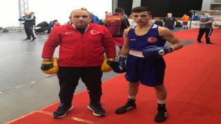 Vanlı boksörden Avrupa üçüncülüğü
