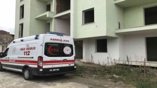 Yaşlı adam yaşadığı metruk binada ölü bulundu