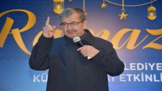 Yazar Hayati İnanç sevenleriyle buluştu