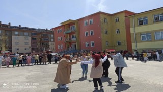 Yeni Nesil, Geleneksel Çocuk Oyunlarını Öğreniyor