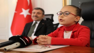 Yeni vali gazetecileri bile şaşkına çevirdi