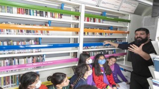 Yenice Kurs Merkezindeki öğrenciler Kitobüsle tanıştı