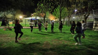 Yenişehir Belediyesinden vatandaşlara iftar sonrası spor eğitimi