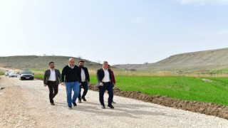 Yeşilyurt Belediyesi ekipleri, mahallelerin ulaşım ağını yeniliyor