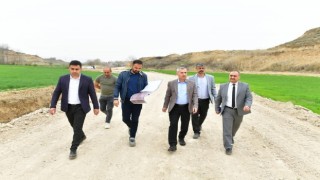 Yeşilyurtta yollar daha konforlu hale getiriliyor