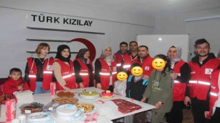 Yetim kıza doğum günü sürprizi