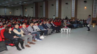 YKSye hazırlanan öğrencilere sınav öncesi motivasyon semineri