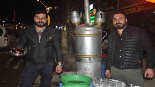 Yüksekovada Ramazan gecelerinin vazgeçilmezi semaver çayı