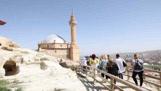 Yunan turistlerin Kayaşehire ilgisi devam ediyor