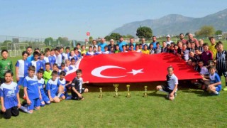 Yunusemrede 23 Nisan Futbol Turnuvası düzenlendi