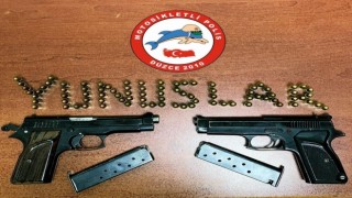Yunuslar yaptıkları denetim silah ele geçirdi