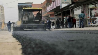 Yüreğirde 3 yılda 261 bin ton sıcak asfalt döküldü