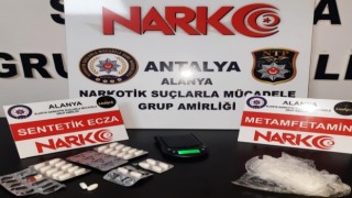 Zehir taciri satış yaptığı sırada yakalandı