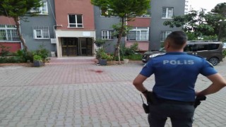 11inci kattaki yangın merdiveninden atlayan kız çocuğu öldü