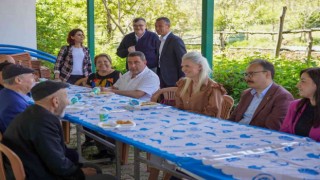 12 köyün hıdrellez etkinliğine katılarak halkla bir araya geldi