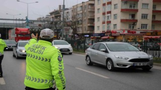1213 aranan şahıs yakalandı, 26 bin 334 araca ceza yazıldı