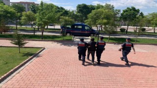13 yıl hapis cezası olan hırsız jandarmanın operasyonuyla yakalandı